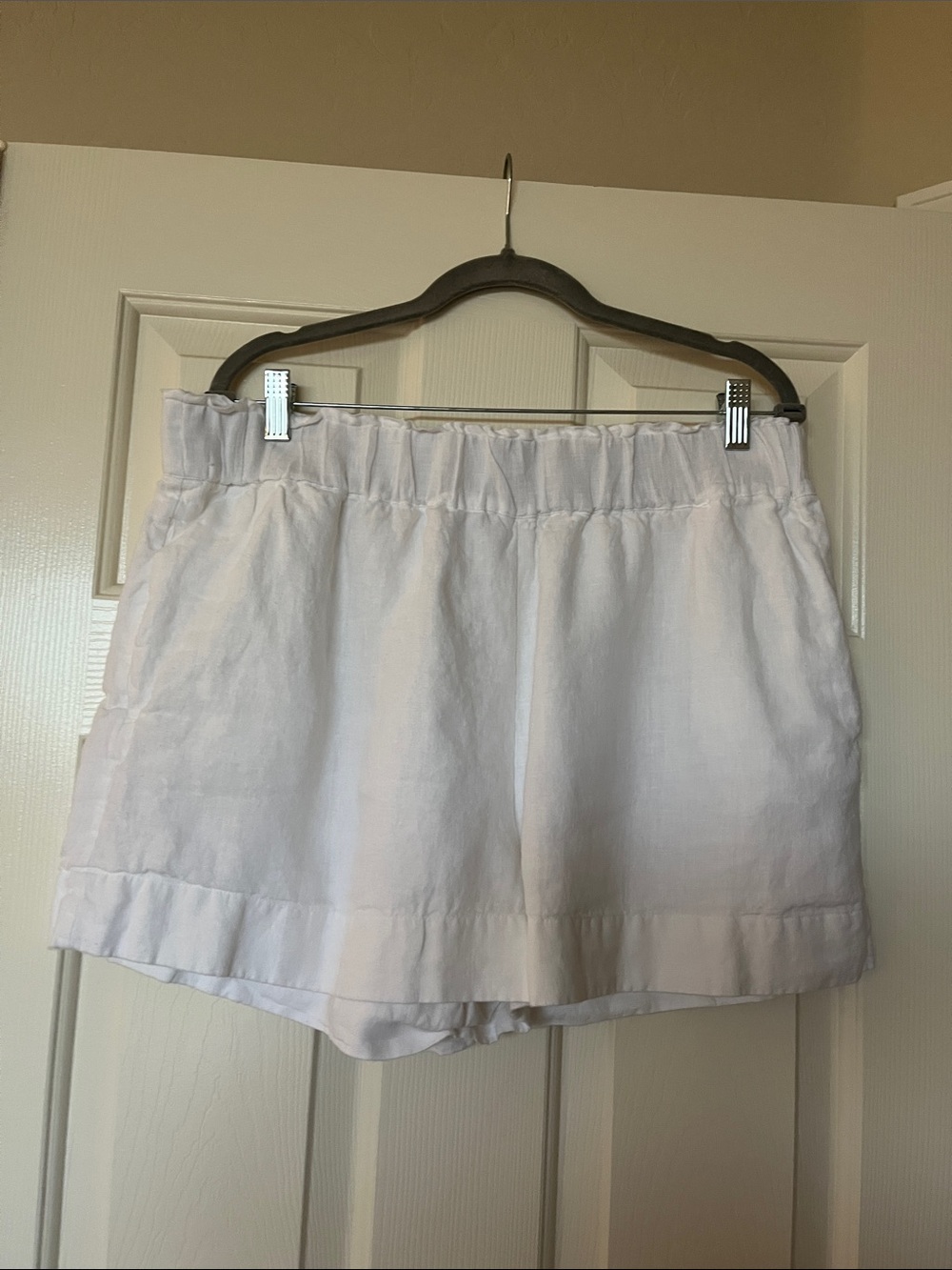 Southern Tide White High-Waist Linen-Blend Shorts